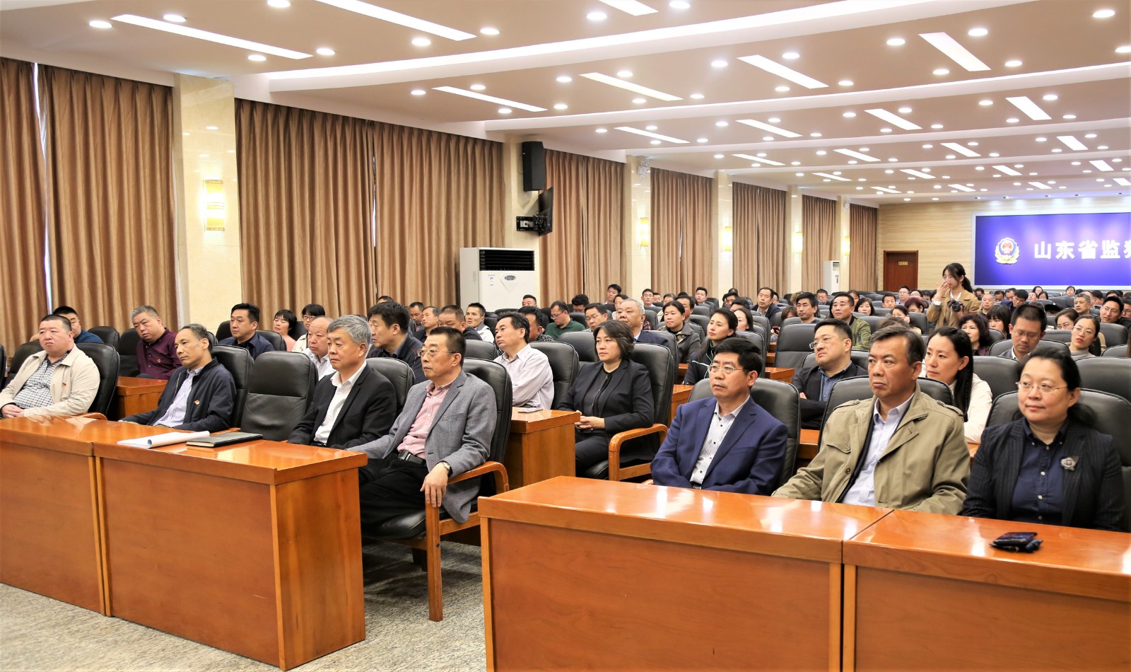 山影集團開(kāi)展警示教育活動