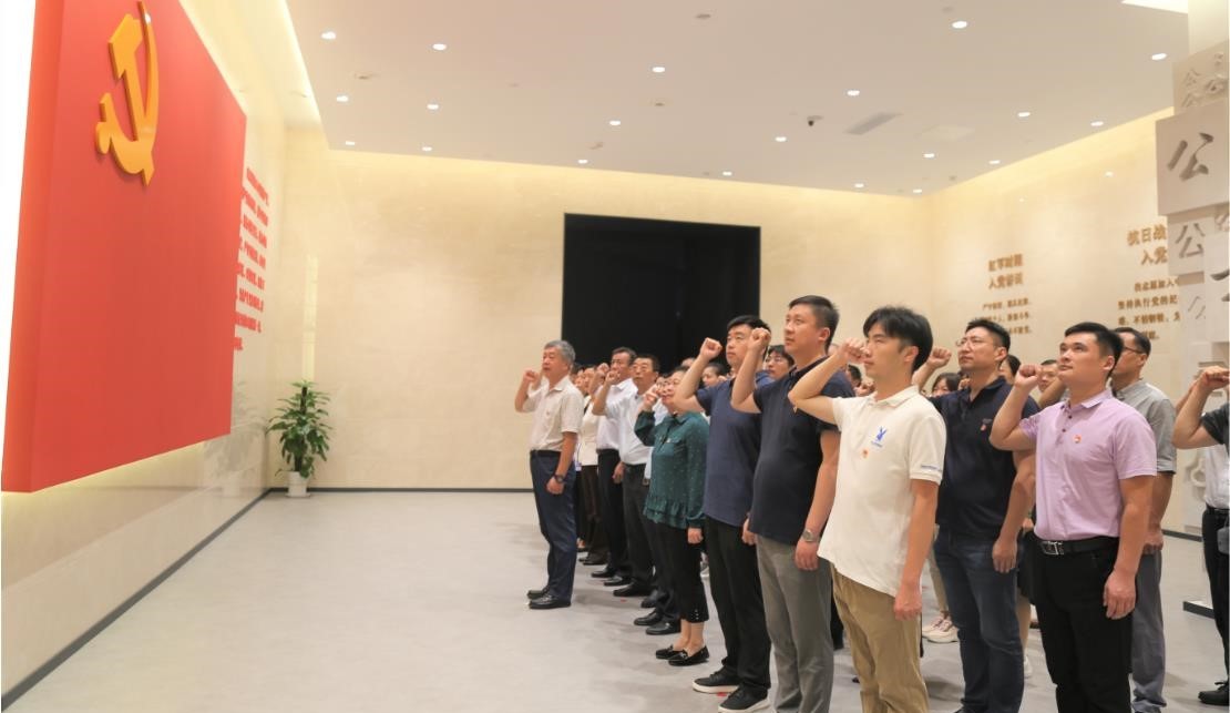 山影集團黨員幹部赴山東廉政教育館接受警示教育